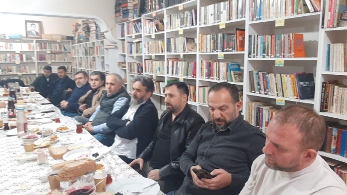 Marketçilerden Derince’de Dayanışma Mesajı